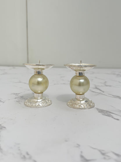 PEARL CANDLE STAND