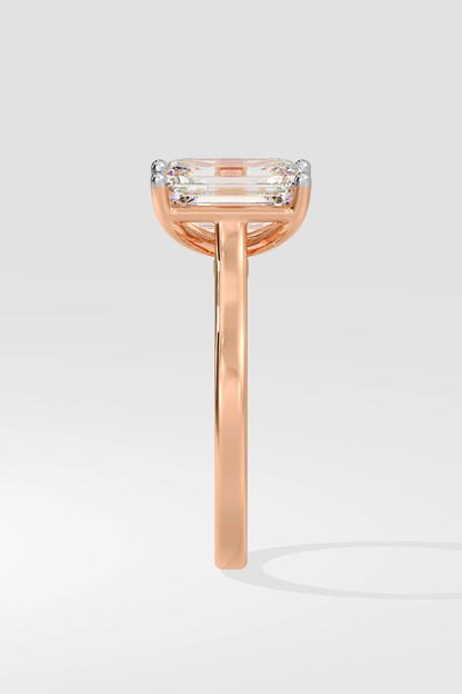 EMERALD SOLITAIRE RING