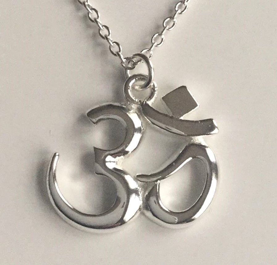 FESTIVE HEART NECKLACE