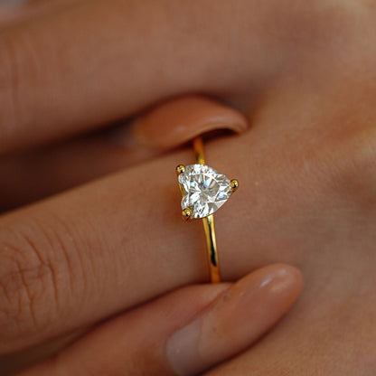 HEART SOLITAIRE RING