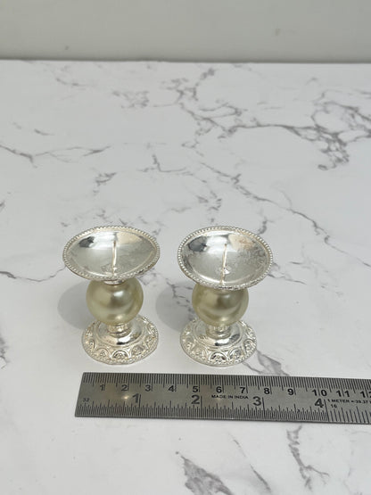 PEARL CANDLE STAND